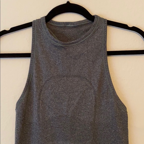 Lululemon tank - Picture 2 of 2